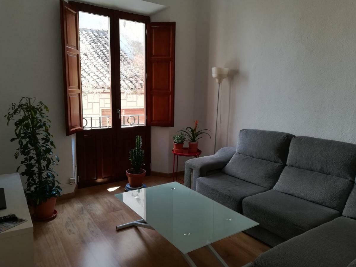Nice Apartment In The Center Of Granada Bagian luar foto